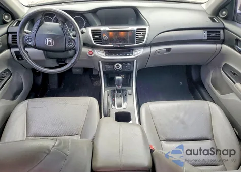 2013 Honda Accord Touring z USA, uszkodzony, nr VIN 1HGCR3F92DA037675